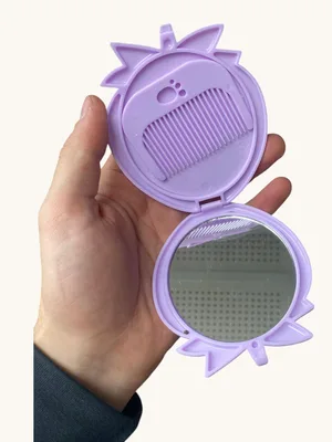 מראת כיס ומסרק מתקפל לילדים בצורת תפוח – הסט המושלם לכל תיק!