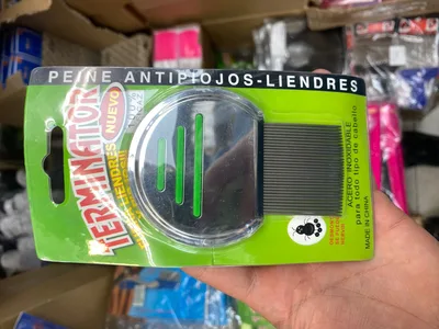 מסרק כינים מתכתי מקצועי מנירוסטה – הפתרון הסופי לראש נקי