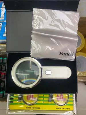 זכוכית מגדלת מקצועית Fancii עם תאורת LED – הגדלה עוצמתית 5X