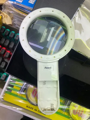 זכוכית מגדלת מקצועית Fancii עם תאורת LED – הגדלה עוצמתית 5X