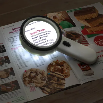 זכוכית מגדלת מקצועית Fancii עם תאורת LED – הגדלה עוצמתית 5X