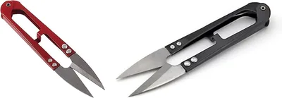 קוצץ חוטים מקצועי לתפירה וריקמה – להבי נירוסטה חדים ומנגנון קפיץ