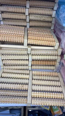 מכשיר עיסוי לכף הרגל מעץ – להקלה על כאבים, דורבן ומתח בכפות הרגליים