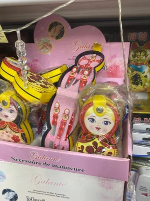 סט מניקור ופדיקור מקצועי 6 חלקים בנרתיק בובת מטריושקה בבושקה