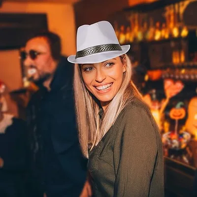 כובע פדורה מעוצב עם סרט זיג-זג יוקרתי – כובע שמש קלאסי בסגנון פנמה