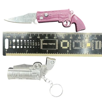 מארז 12 מחזיקי מפתחות סכין מתקפלת בעיצוב אקדח – סט צבעוני ומרשים