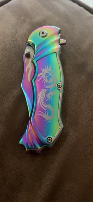 אולר טקטי קפיצי פרימיום ציפוי טיטניום Rainbow עם חריטת דרקון (EDC)