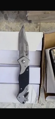 אולר מתקפל BÖKER MAGNUM עם להב בעיצוב הסוואה ואמצעי חילוץ