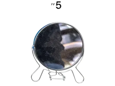 מראה שולחנית דו-צדדית 5 אינץ' – היופי והדיוק שלך, בגרסה הקומפקטית